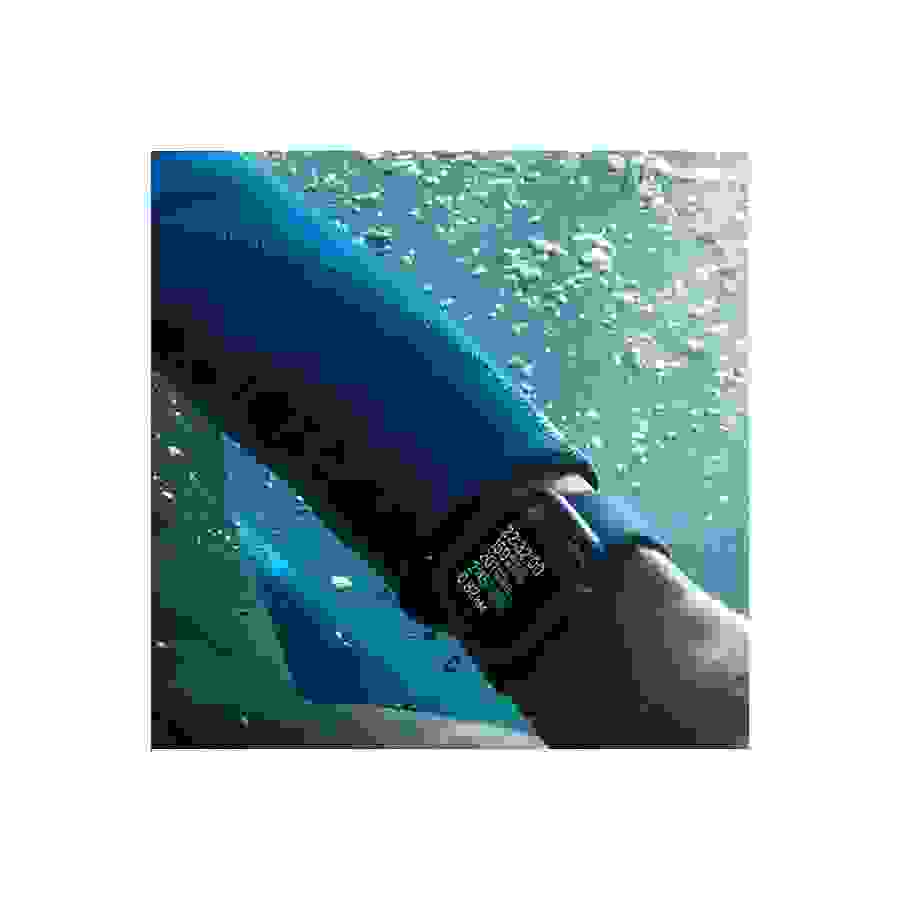 Apple Watch Nike Series 7 GPS, boîtier Aluminium Lumière Stellaire 45mm avec Bracelet Nike Sport Platinium Pur Noir n°4